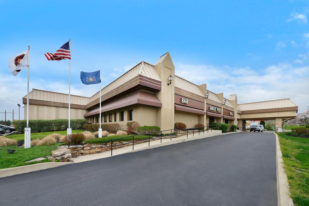 Clarion Hotel And Conference Center Harrisburg West New Cumberland Exterior foto