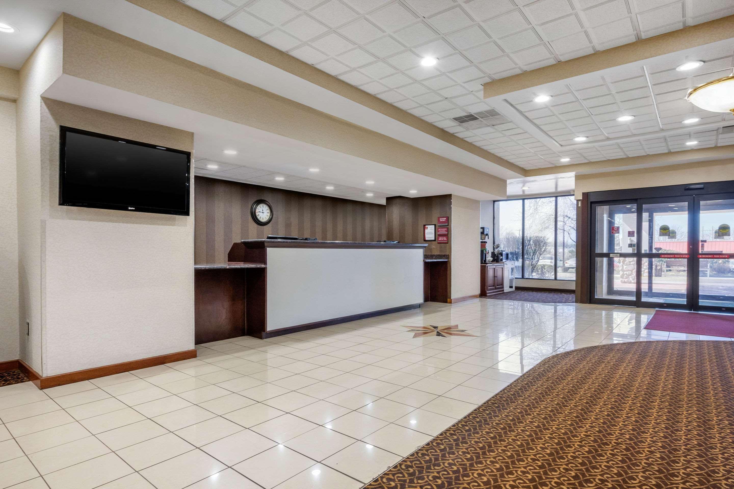 Clarion Hotel And Conference Center Harrisburg West New Cumberland Exterior foto