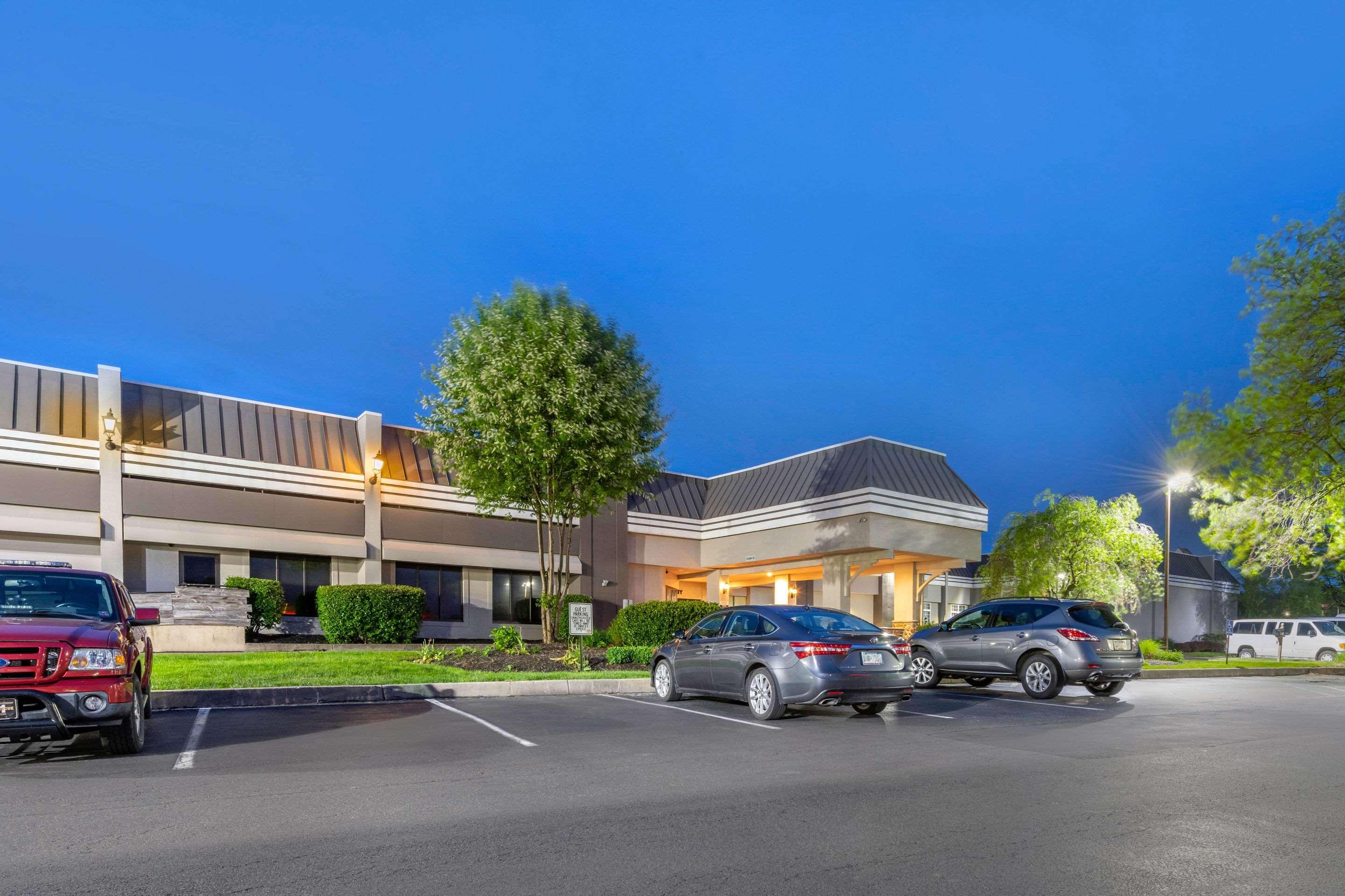 Clarion Hotel And Conference Center Harrisburg West New Cumberland Exterior foto