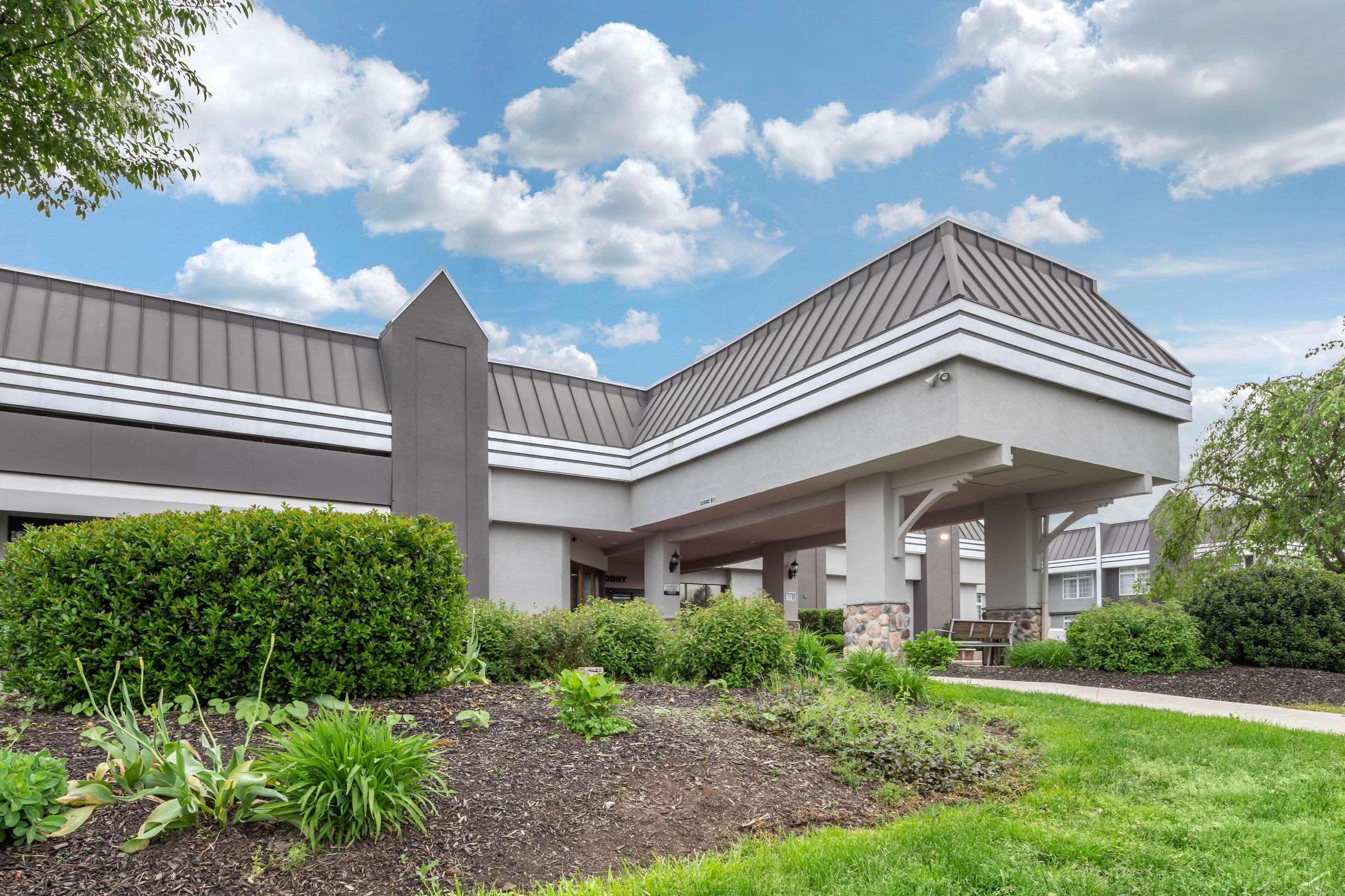 Clarion Hotel And Conference Center Harrisburg West New Cumberland Exterior foto